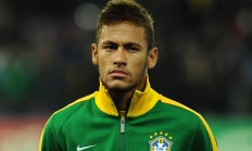 世界杯预选赛半决赛对决在即！巴塞罗那演练定位球，新疆男篮密集防守应对