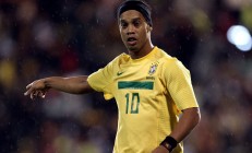 电竞最新战报！法国队迎战韩国队，历史性突破，球队首次挺进决赛